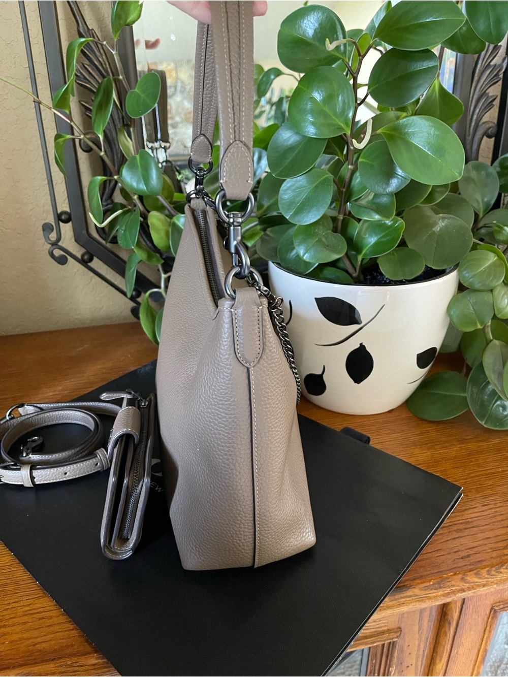 Coach Laurel Shoulder Bag with Matching Wallet - Picture 4 of 11